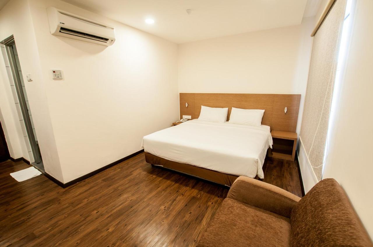 Nagoya Inn Hotel Kuah Exterior foto