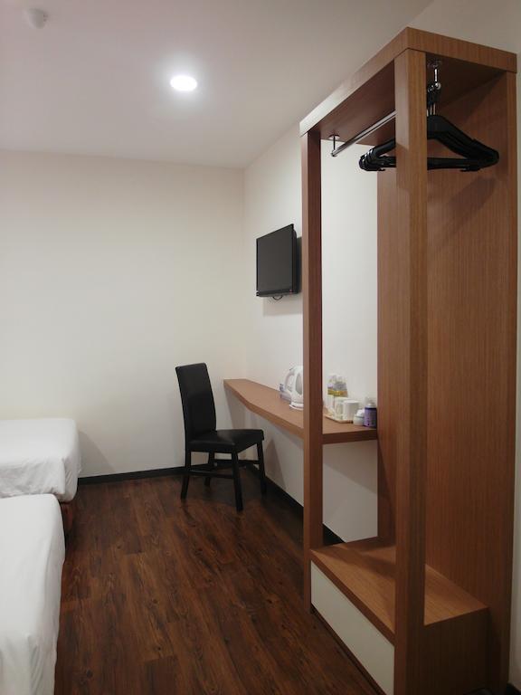 Nagoya Inn Hotel Kuah Zimmer foto