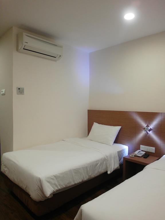 Nagoya Inn Hotel Kuah Zimmer foto
