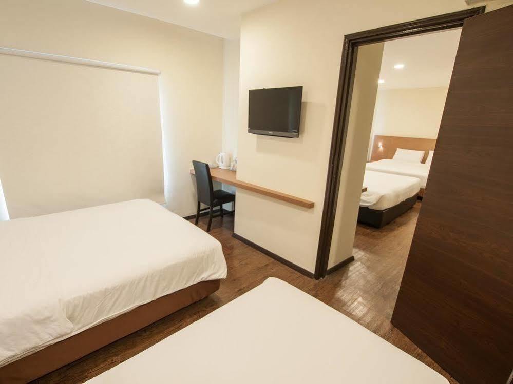 Nagoya Inn Hotel Kuah Exterior foto